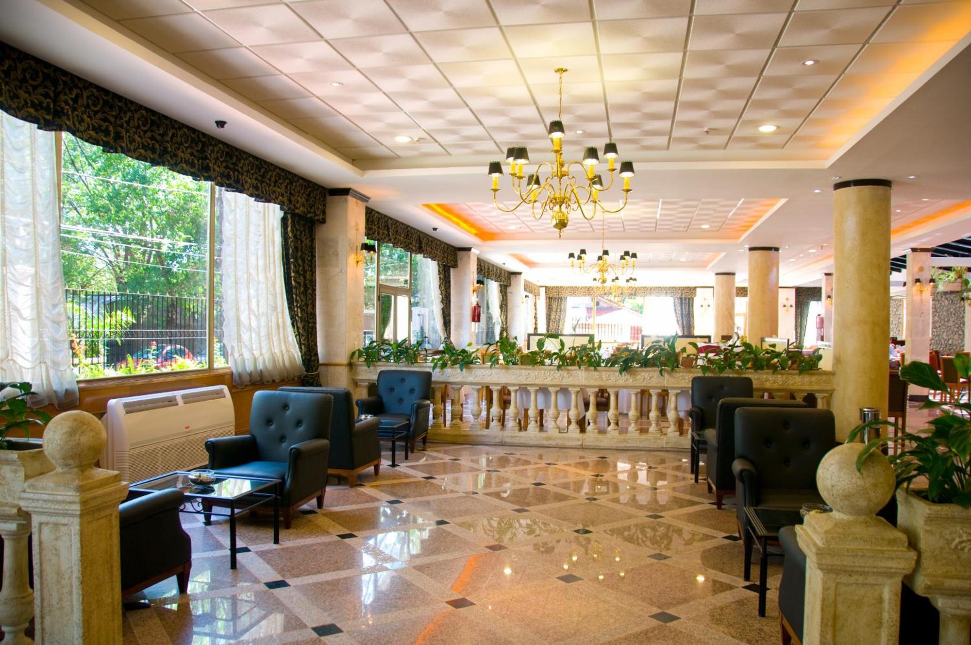 Ramada By Wyndham Buenos Aires Hotel Vicente López Buitenkant foto