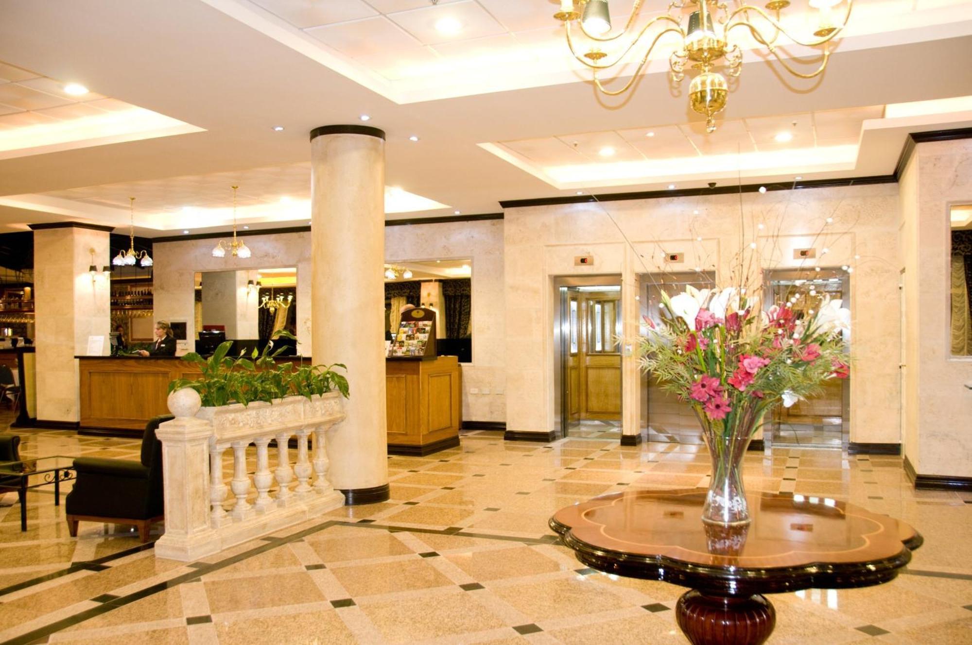 Ramada By Wyndham Buenos Aires Hotel Vicente López Interieur foto