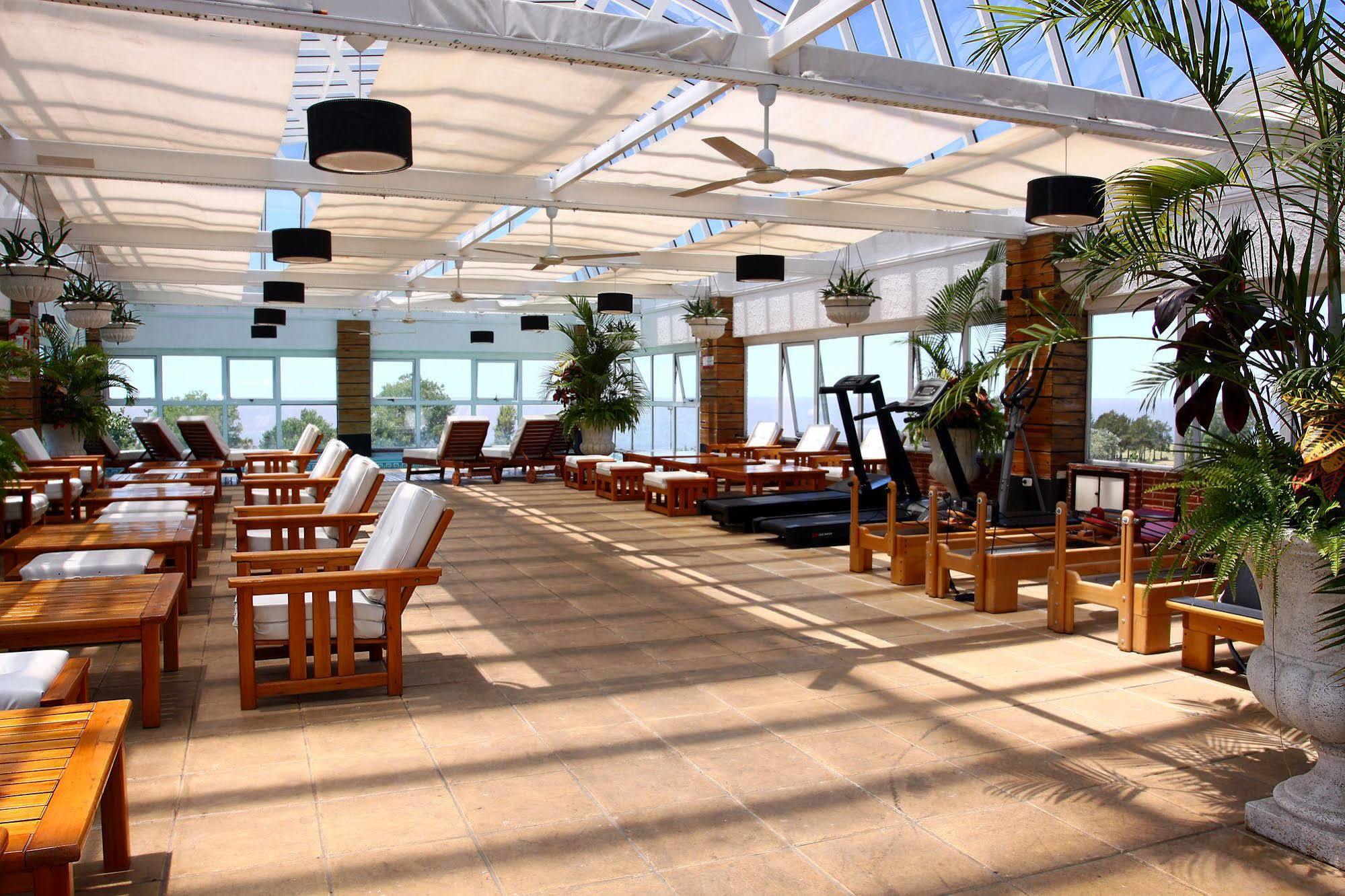 Ramada By Wyndham Buenos Aires Hotel Vicente López Buitenkant foto